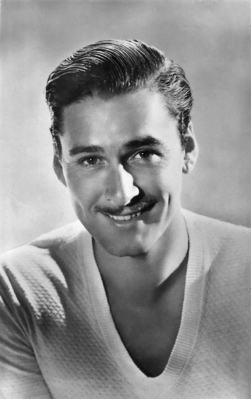 Was errol flynn gay